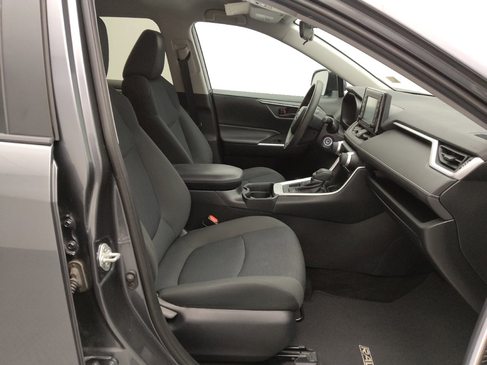 Used 2019 Toyota RAV4 LE AWD/4WD image 21