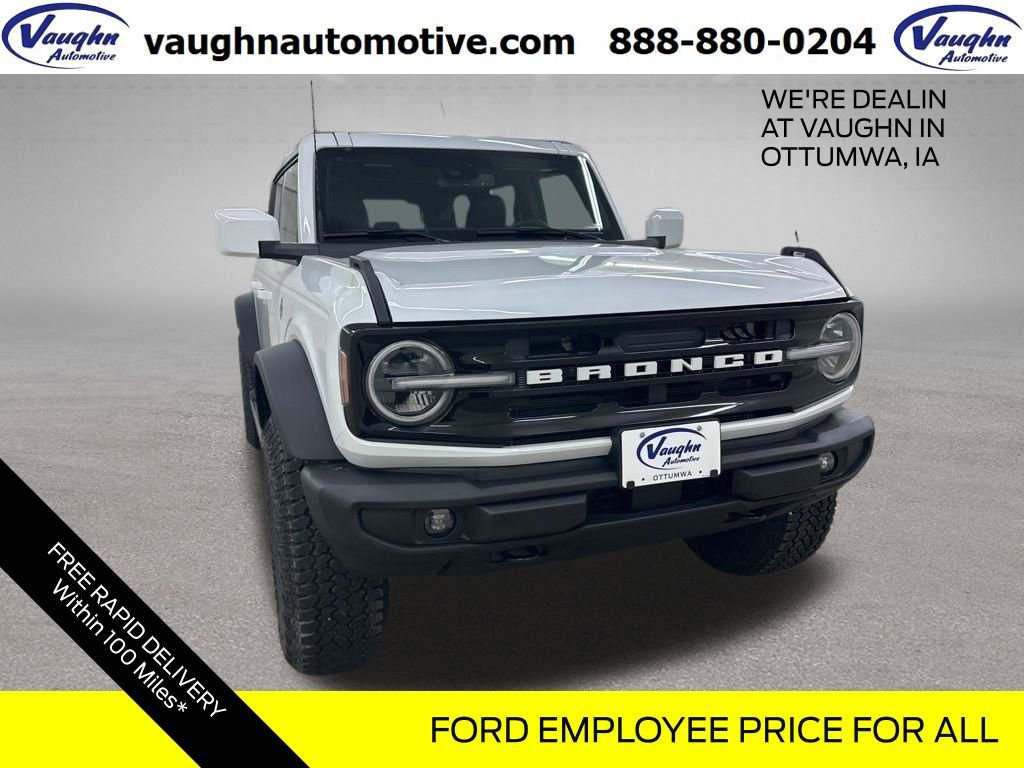 New 2025 Ford Bronco Outer Banks w/ Sasquatch Package AWD/4WD image 1