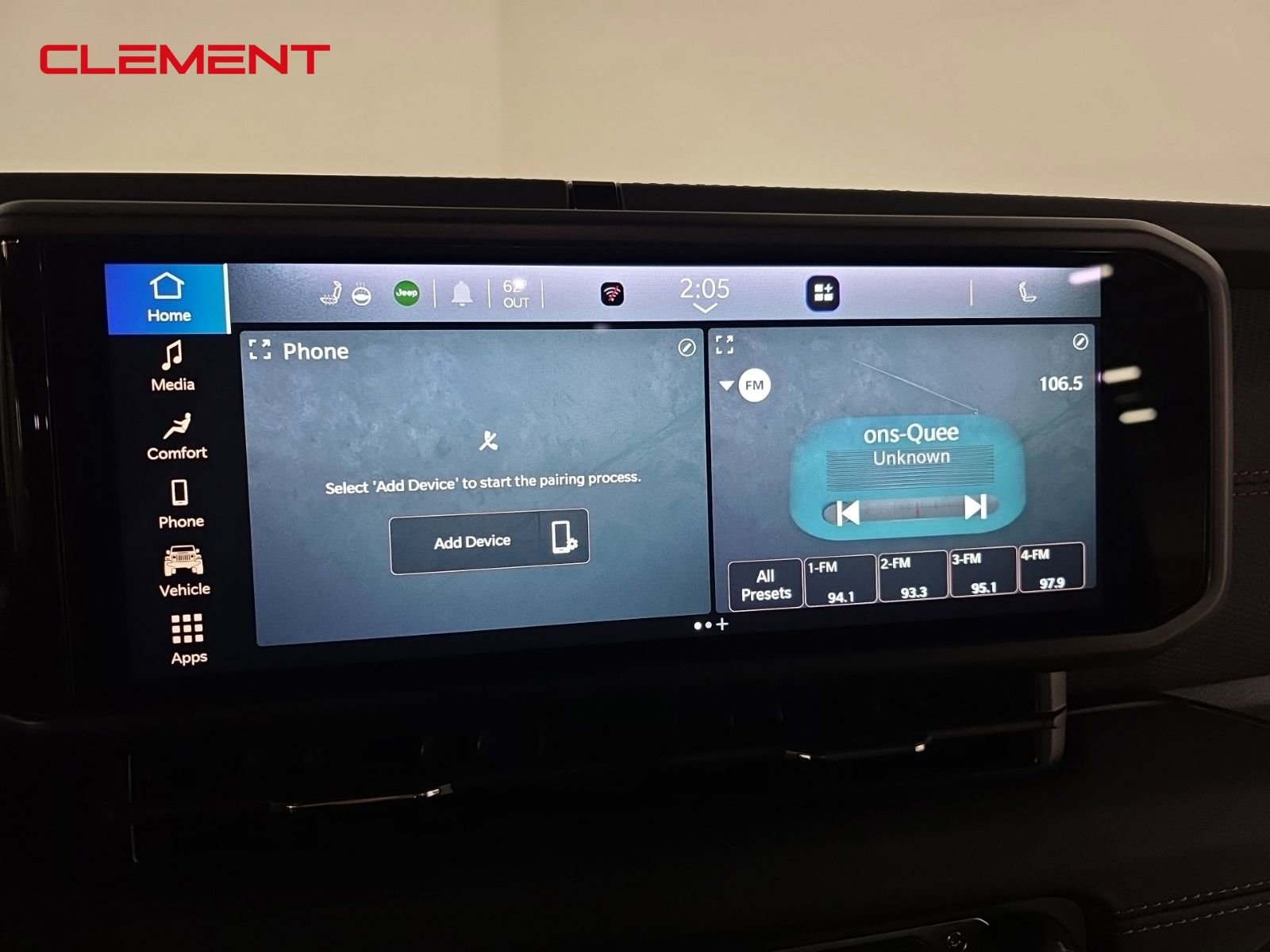 Used 2025 Jeep Wrangler Unlimited Rubicon w/ Steel Bumper Group image 17