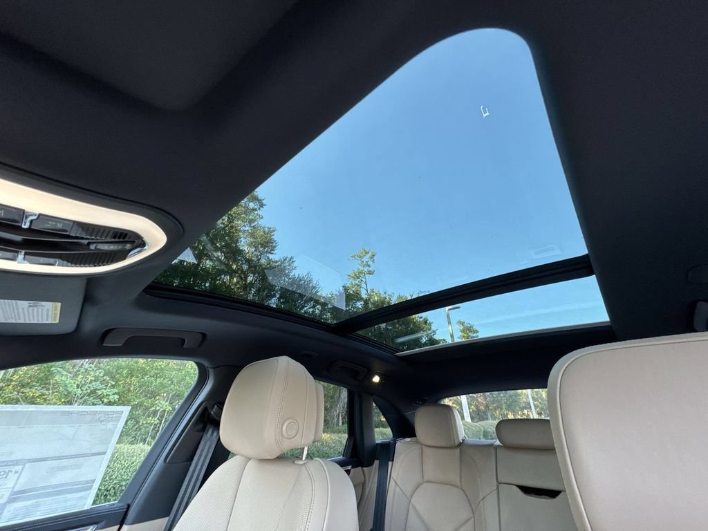 New 2026 Porsche Macan S AWD/4WD image 18