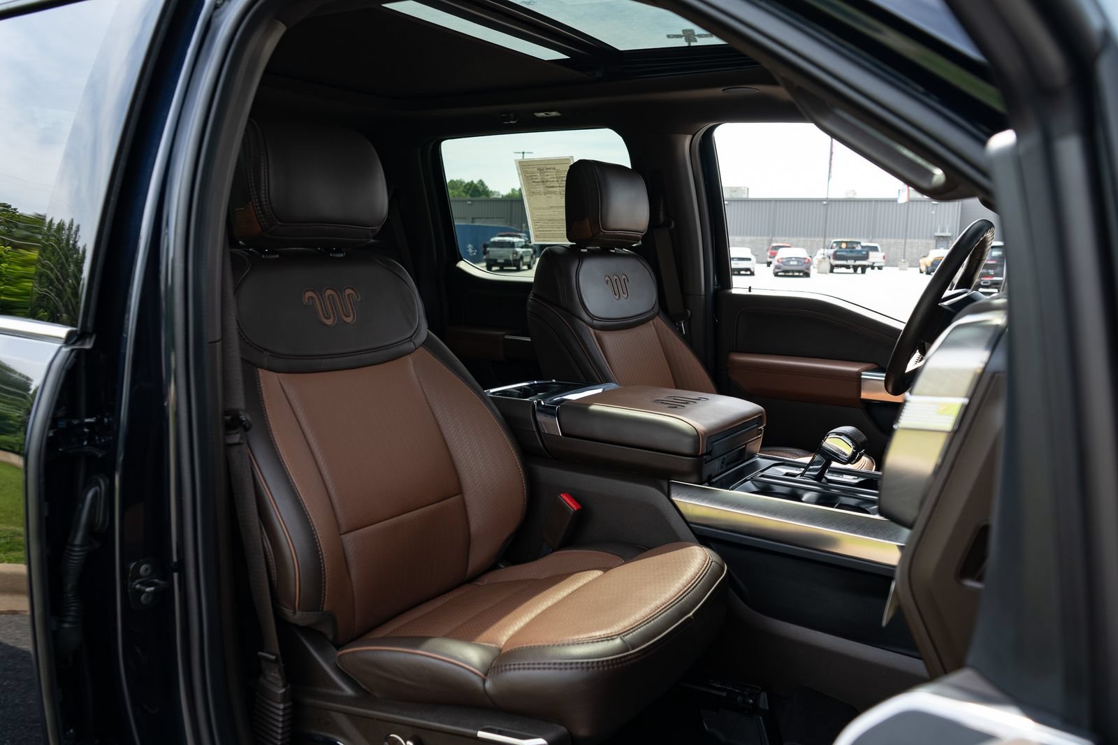 Used 2025 Ford F150 King Ranch w/ FX4 Off-Road Package AWD/4WD image 50