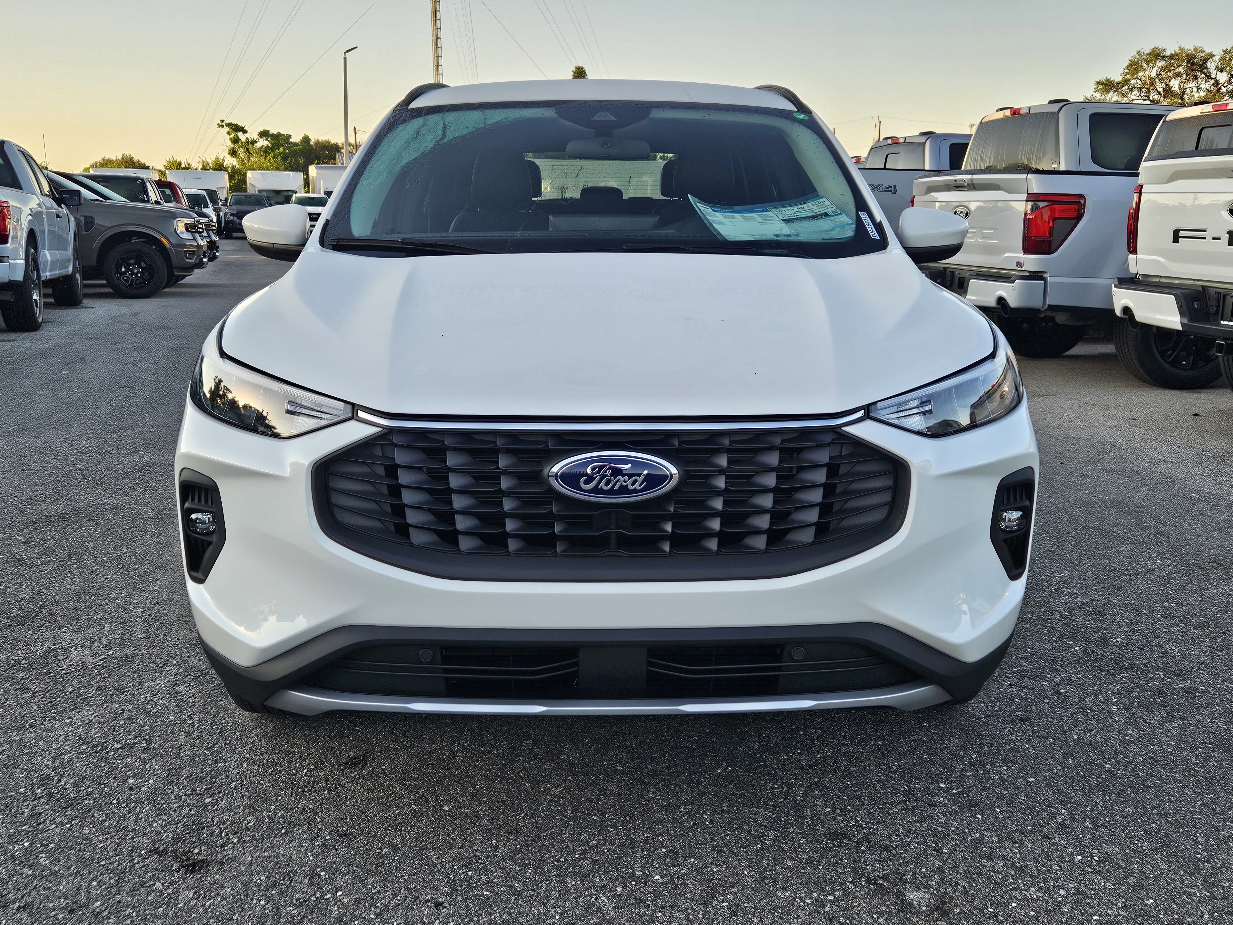 New 2026 Ford Escape SE image 9