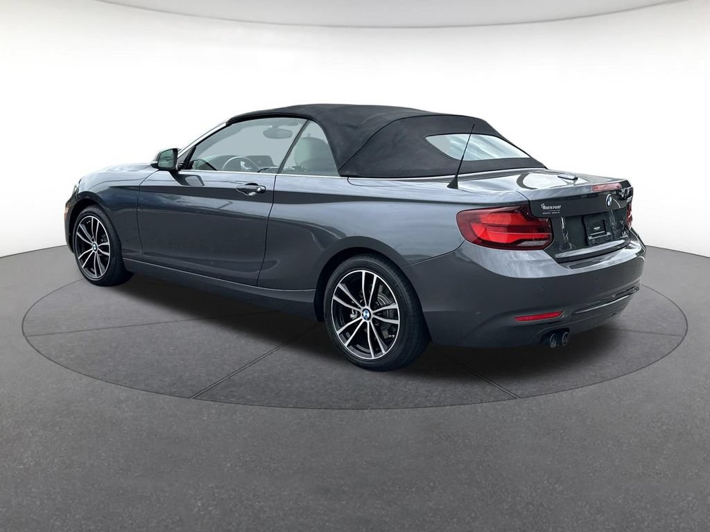 Used 2020 BMW 230i Convertible w/ Convenience Package RWD image 3