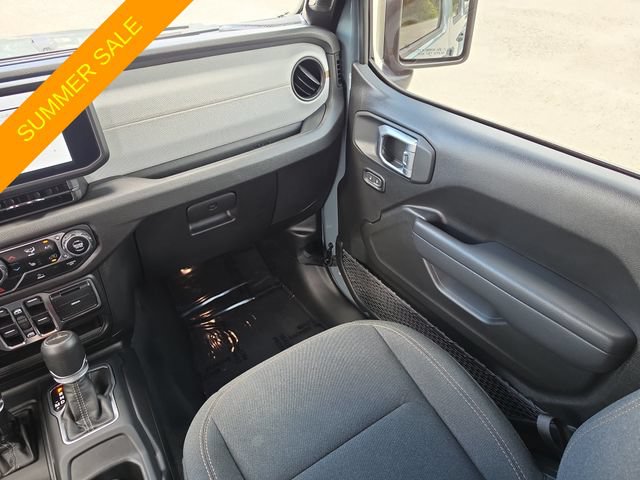 Certified 2024 Jeep Gladiator Sport AWD/4WD image 12