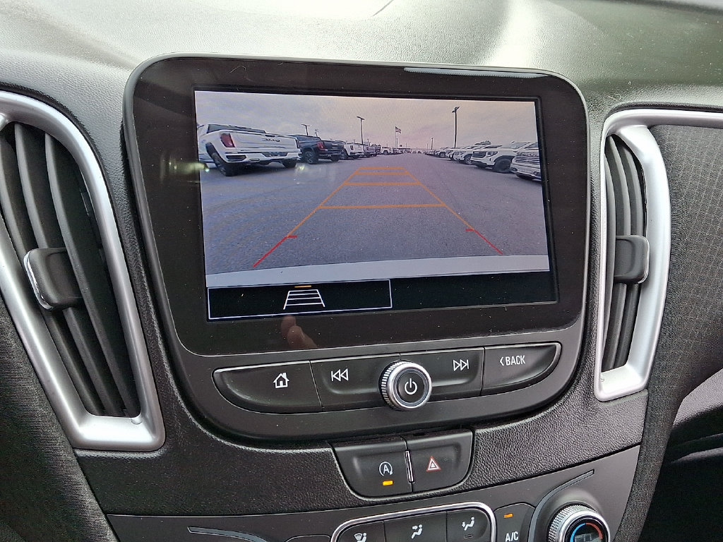 Used 2024 Chevrolet Malibu LT FWD image 21