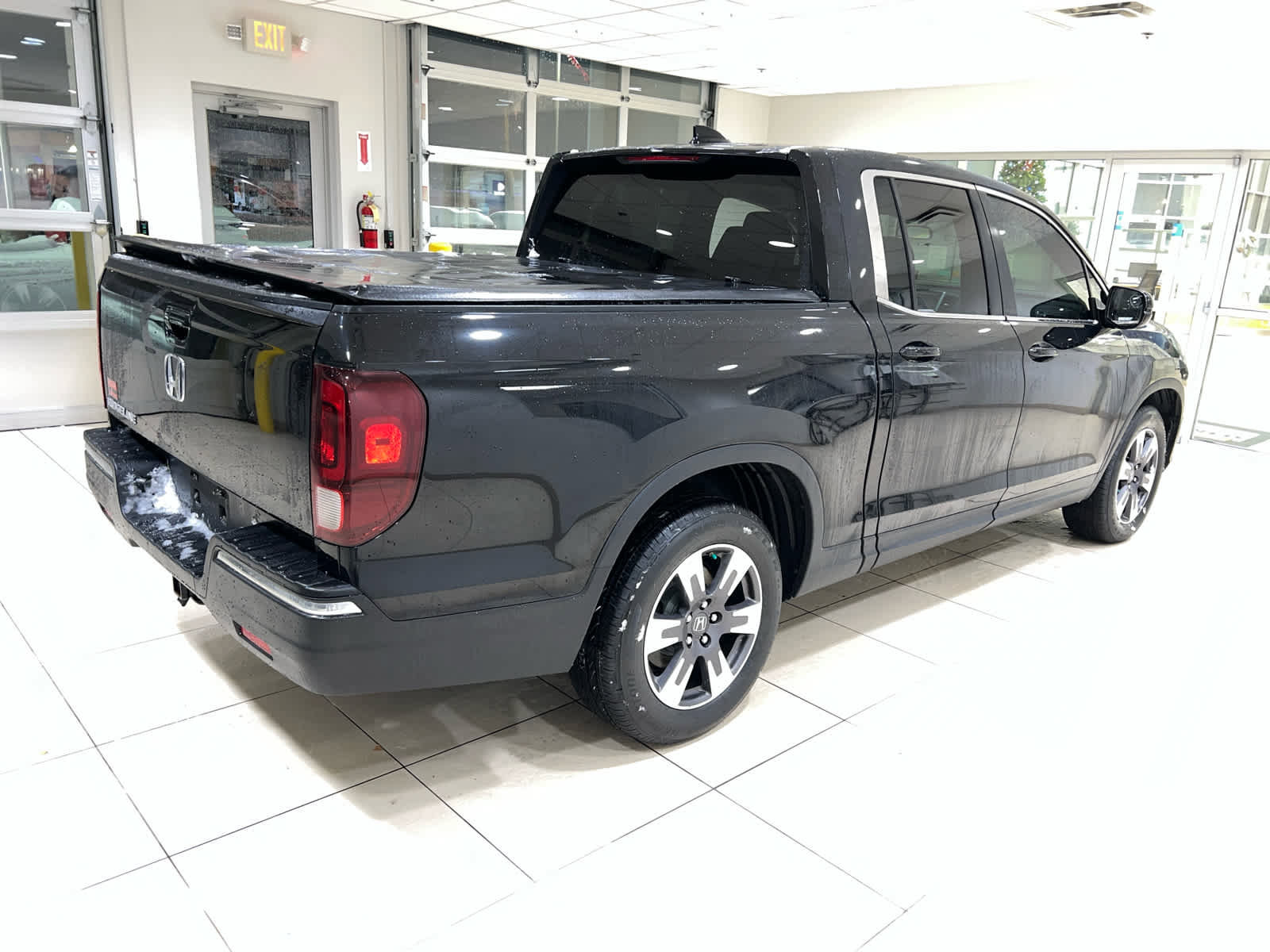 Used 2017 Honda Ridgeline RTL image 11
