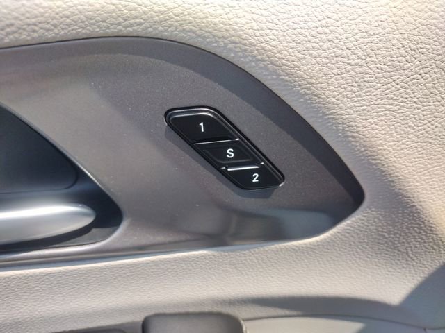 Used 2024 Chrysler Pacifica Touring-L FWD image 85