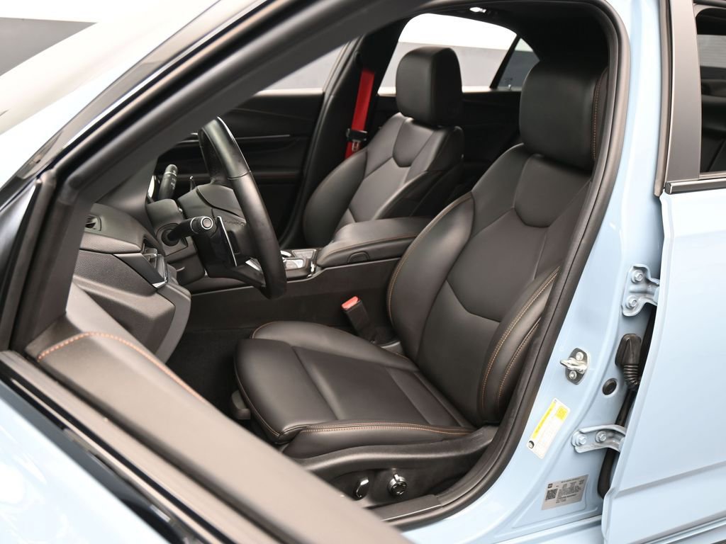 Used 2025 Cadillac CT4 V RWD image 13