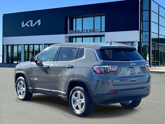 Used 2023 Jeep Compass Sport image 10