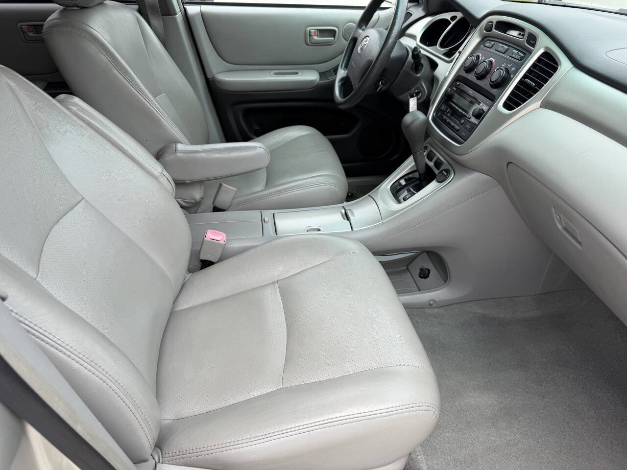 Used 2007 Toyota Highlander Limited AWD/4WD image 22