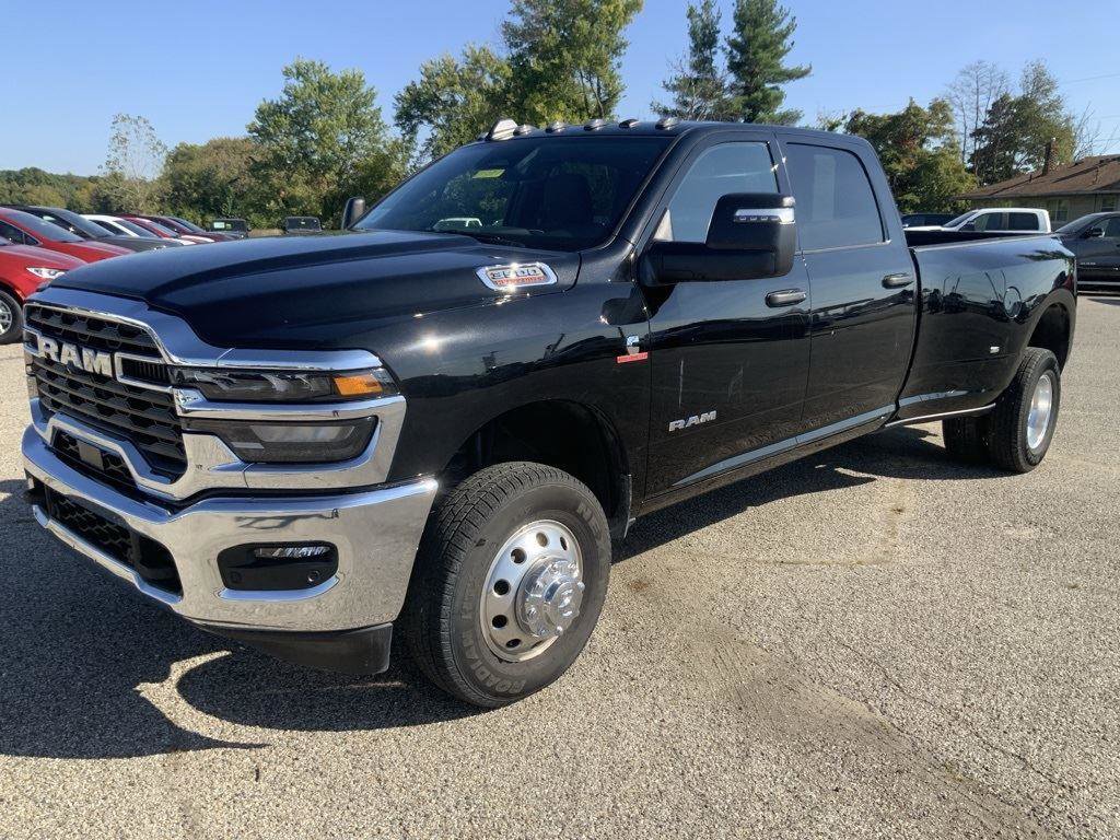 Used 2025 RAM 3500 Big Horn image 7