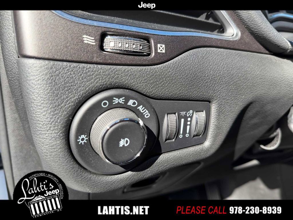 Certified 2022 Jeep Cherokee Trailhawk w/ Sun, Sound & Nav Group image 35