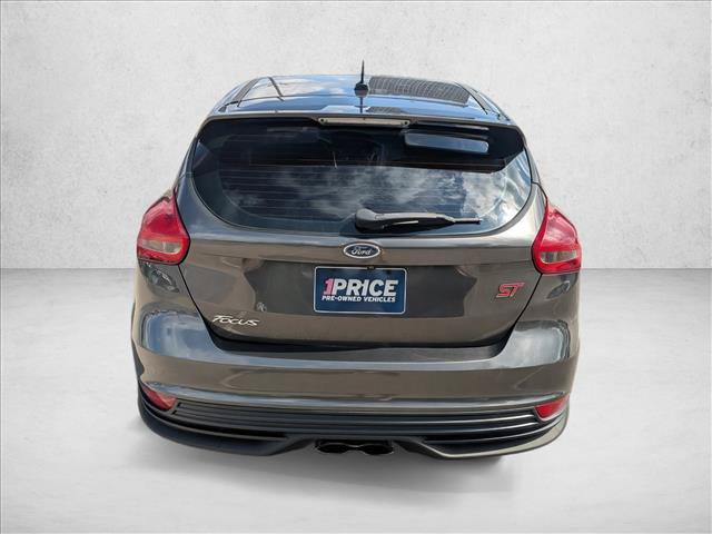 Used 2018 Ford Focus ST FWD image 6