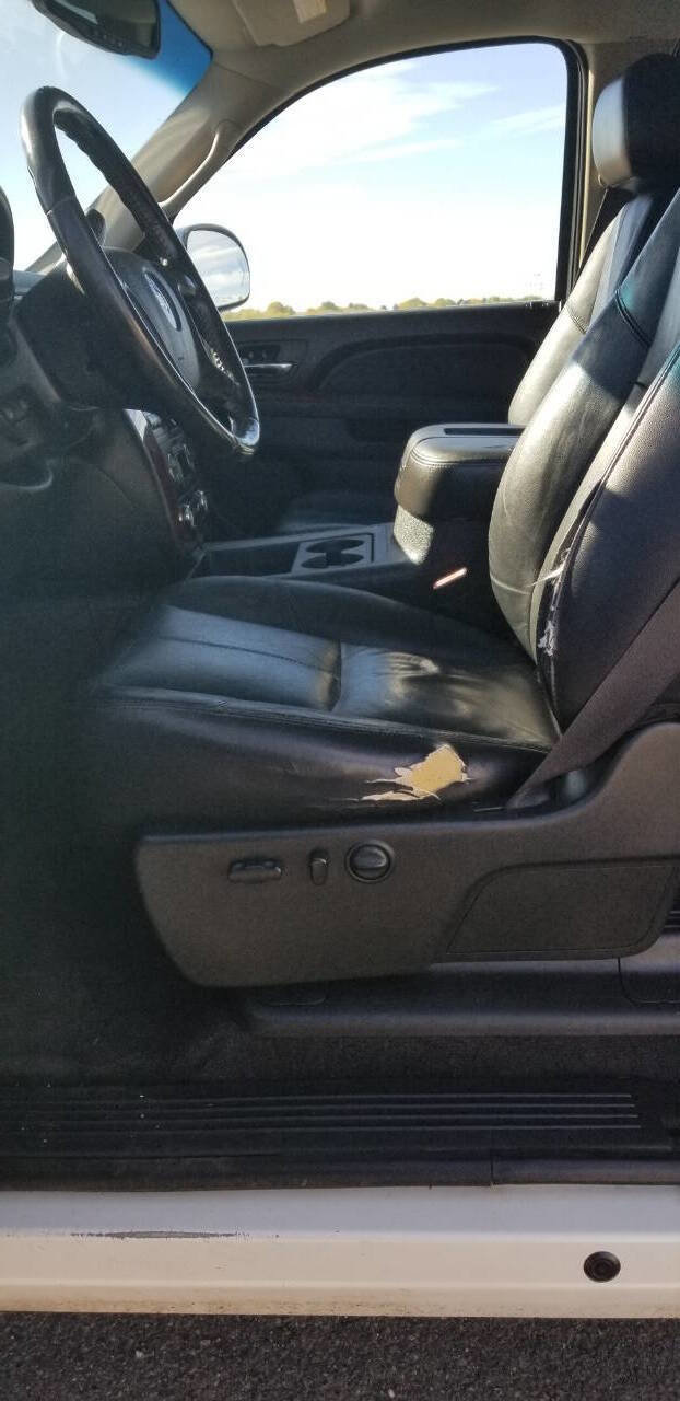 Used 2011 Chevrolet Silverado 1500 LTZ w/ LTZ White Diamond Edition image 7