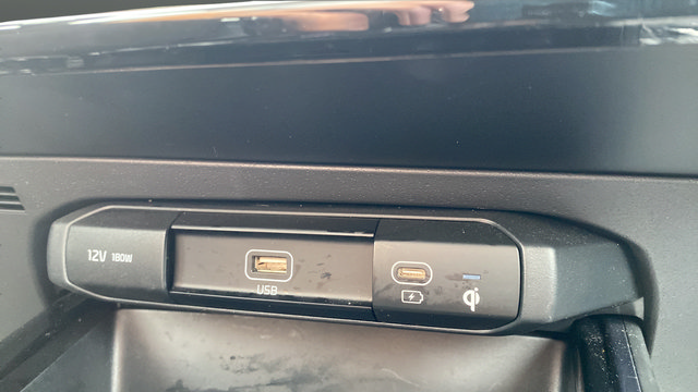 Certified 2025 Kia Niro EX Touring FWD image 31