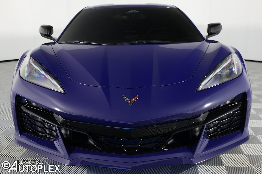 Used 2025 Chevrolet Corvette Z06 image 2