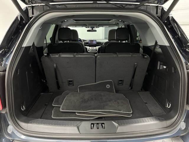 Used 2023 Ford Explorer XLT w/ Equipment Group 202A image 16