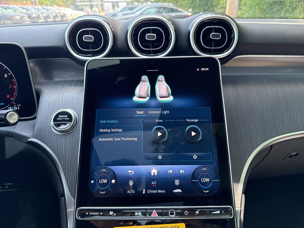 New 2025 Mercedes-Benz GLC 300 4MATIC image 36