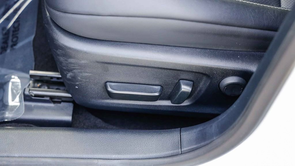 Used 2024 Lexus IS 500 RWD image 26