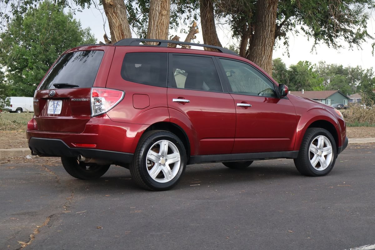 Used 2010 Subaru Forester 2.5X Limited w/ Popular Equipment Group 4B AWD/4WD image 5