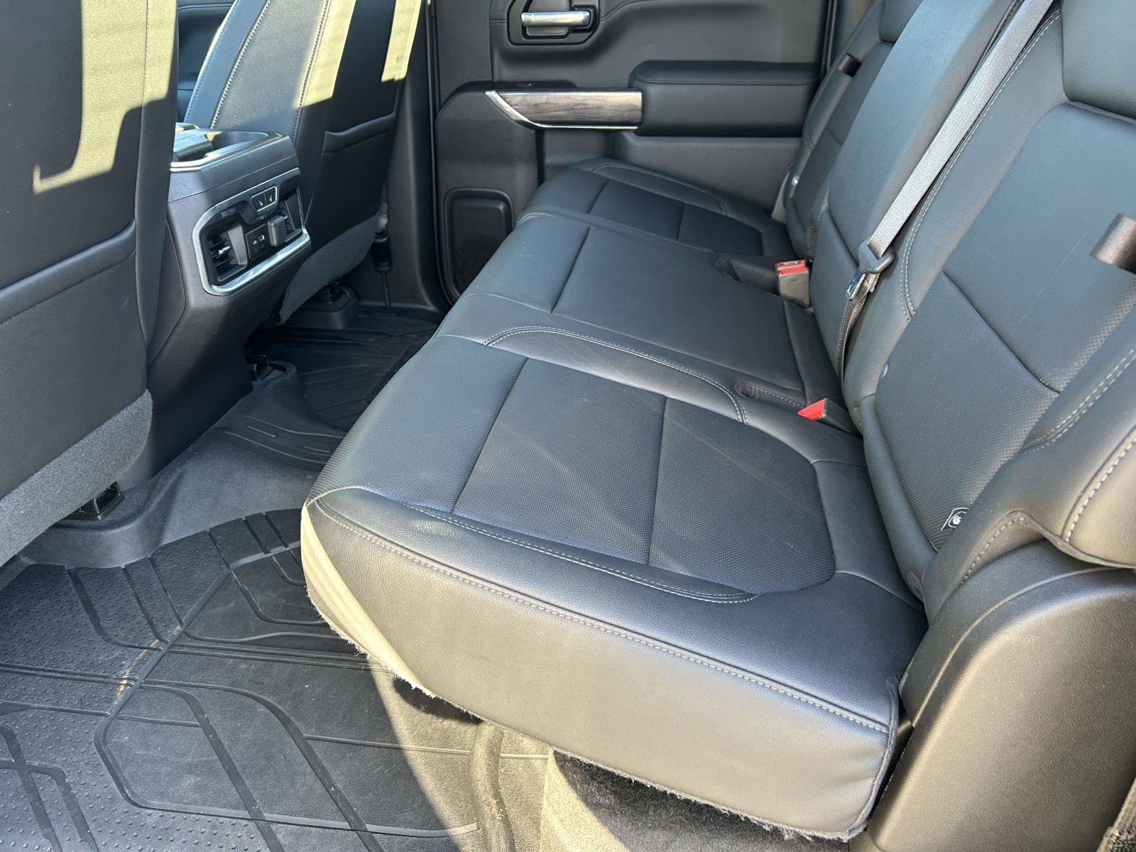 Used 2019 Chevrolet Silverado 1500 LTZ w/ LTZ Plus Package AWD/4WD image 15