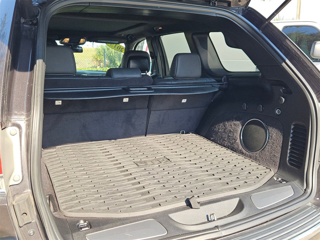 Used 2015 Jeep Grand Cherokee Summit image 22