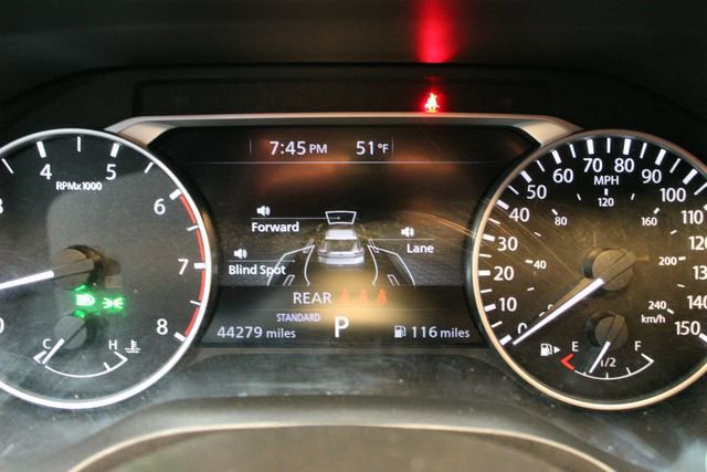 Used 2021 Nissan Rogue SV image 23