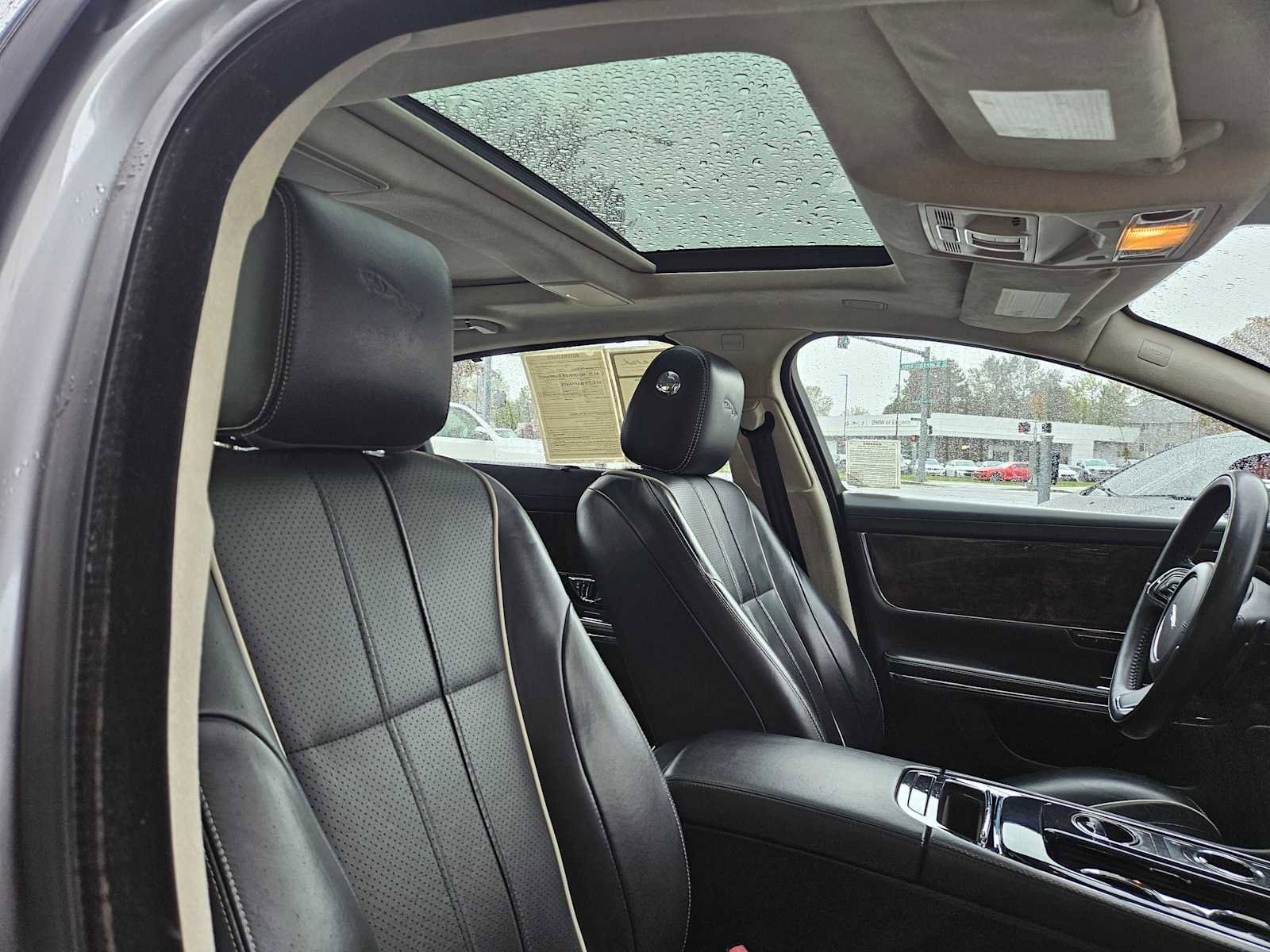 Used 2015 Jaguar XJ L Portfolio image 26