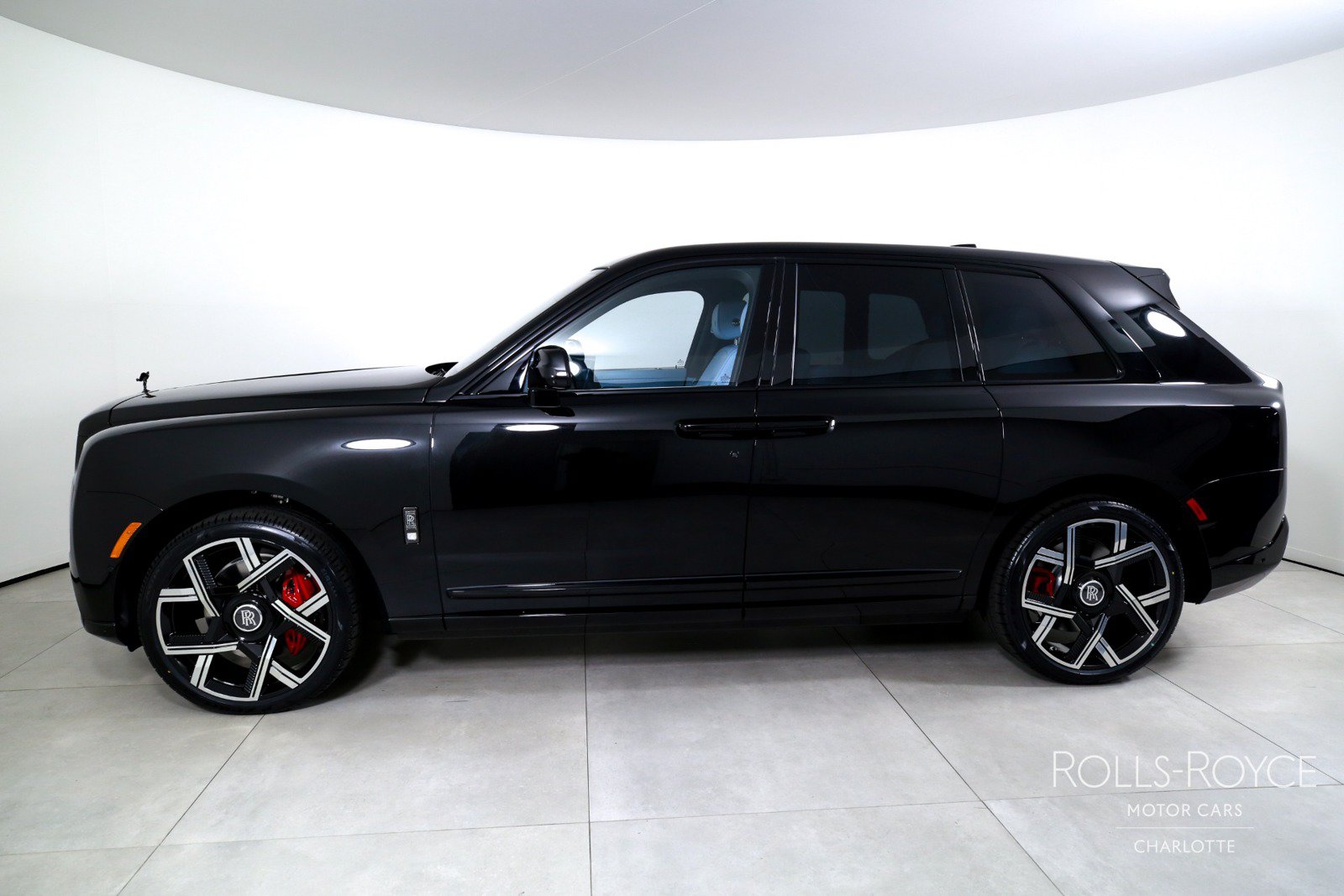 New 2027 Rolls-Royce Cullinan Black Badge AWD/4WD image 3
