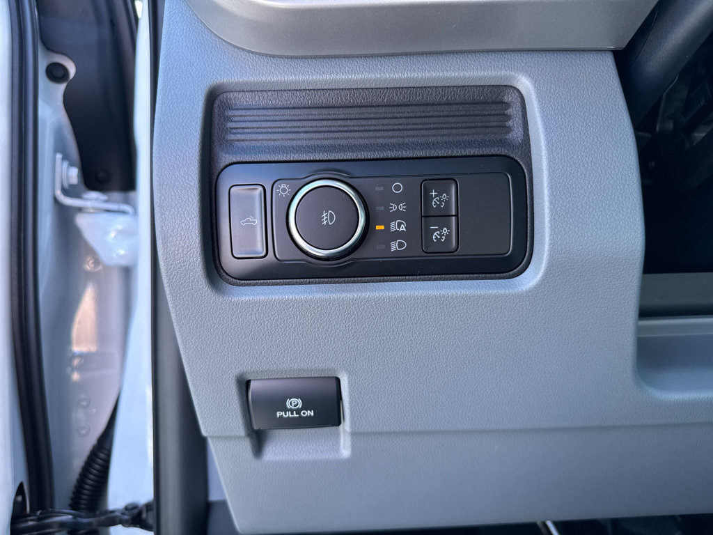 New 2026 Ford F250 XL w/ FX4 Off-Road Package AWD/4WD image 26