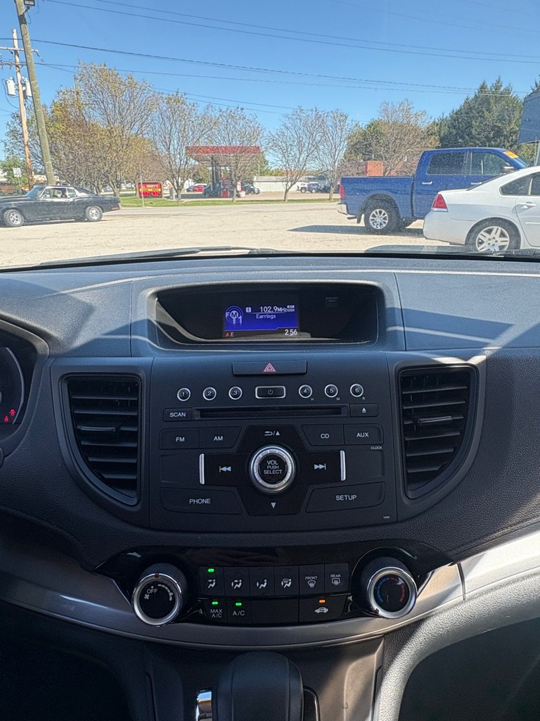 Used 2015 Honda CR-V LX image 17