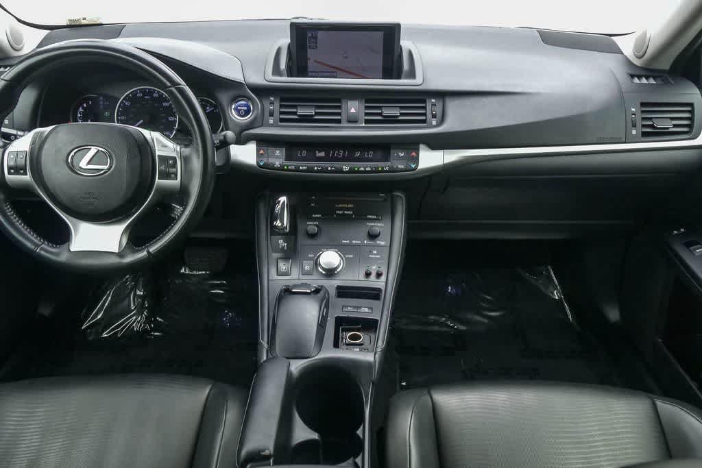 Used 2013 Lexus CT 200h w/ Premium Pkg w/Navigation FWD image 11