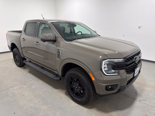 New 2026 Ford Ranger Lariat w/ Black Appearance Package AWD/4WD image 3