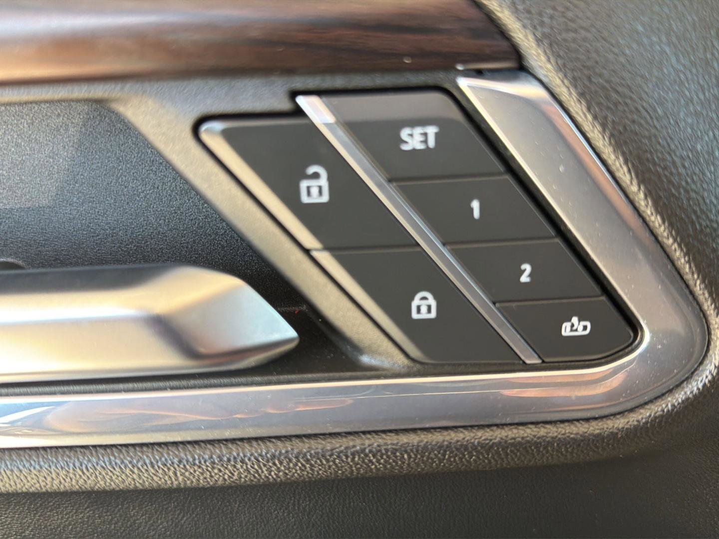 Used 2023 GMC Sierra 1500 SLT image 22