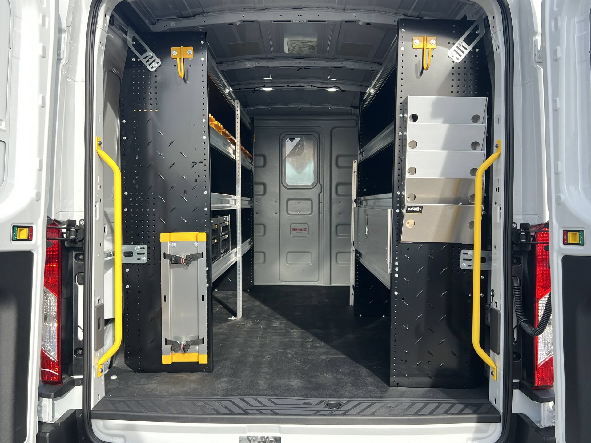 New 2026 Ford Transit 250 148 Medium Roof w/ HVAC Trade Package RWD image 18