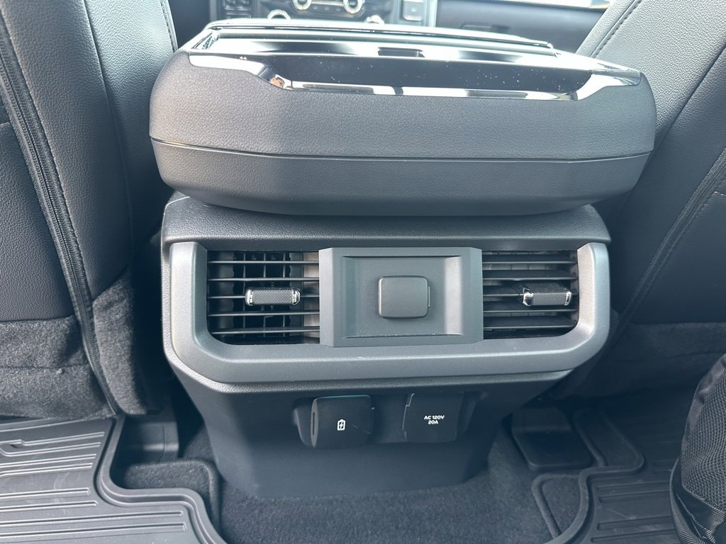 Used 2025 Ford F150 Lariat w/ Equipment Group 501A Mid image 23