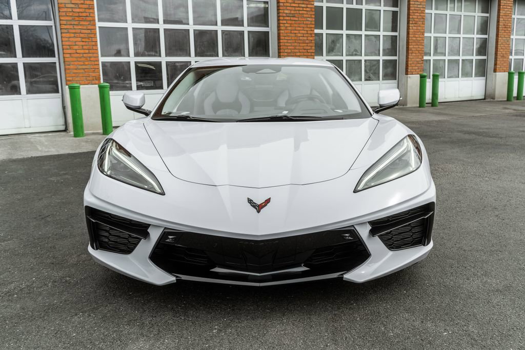 Used 2024 Chevrolet Corvette Stingray Premium Cpe w/ Battery Protection Package image 37
