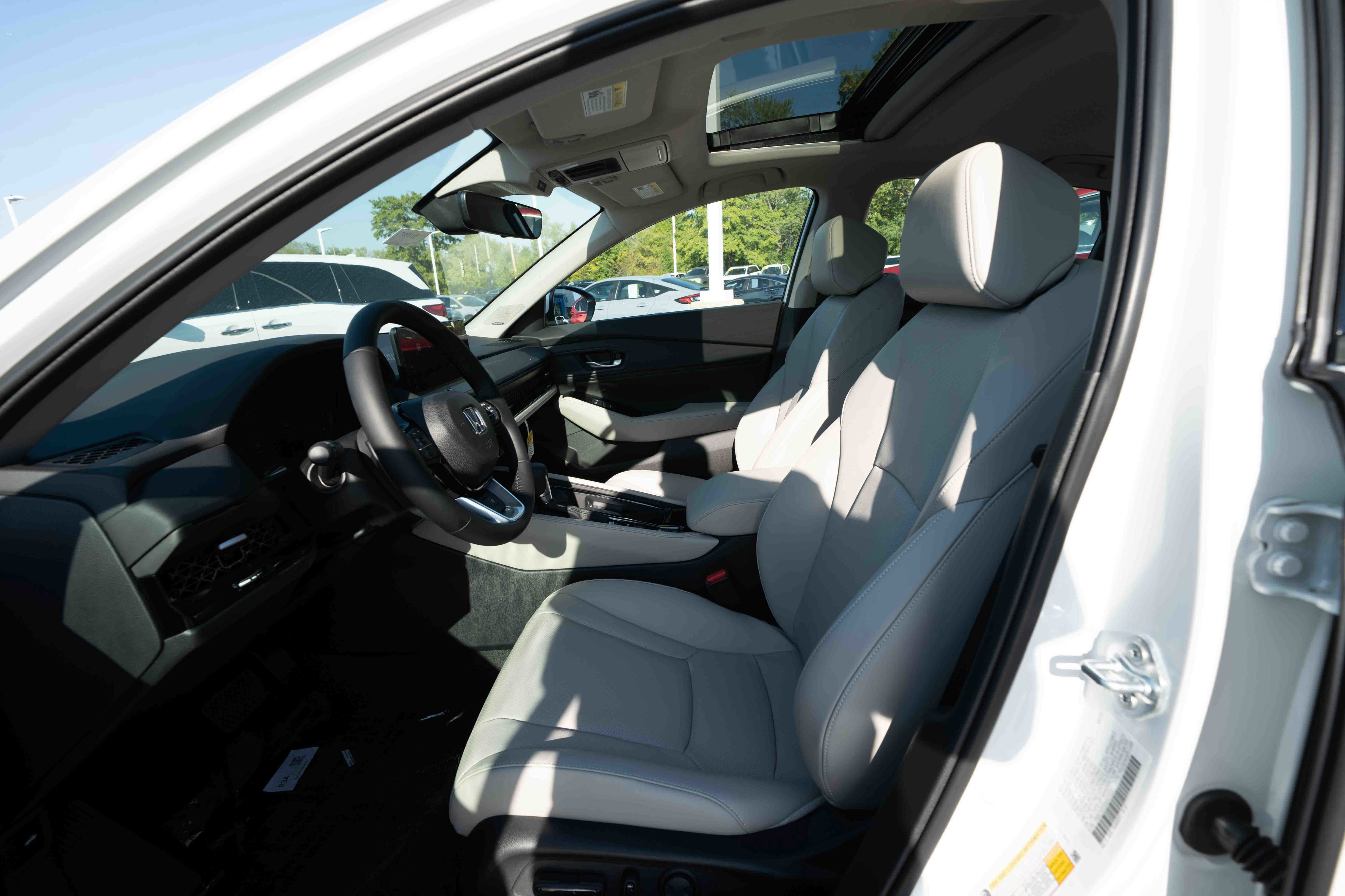 New 2025 Honda Accord Touring image 9