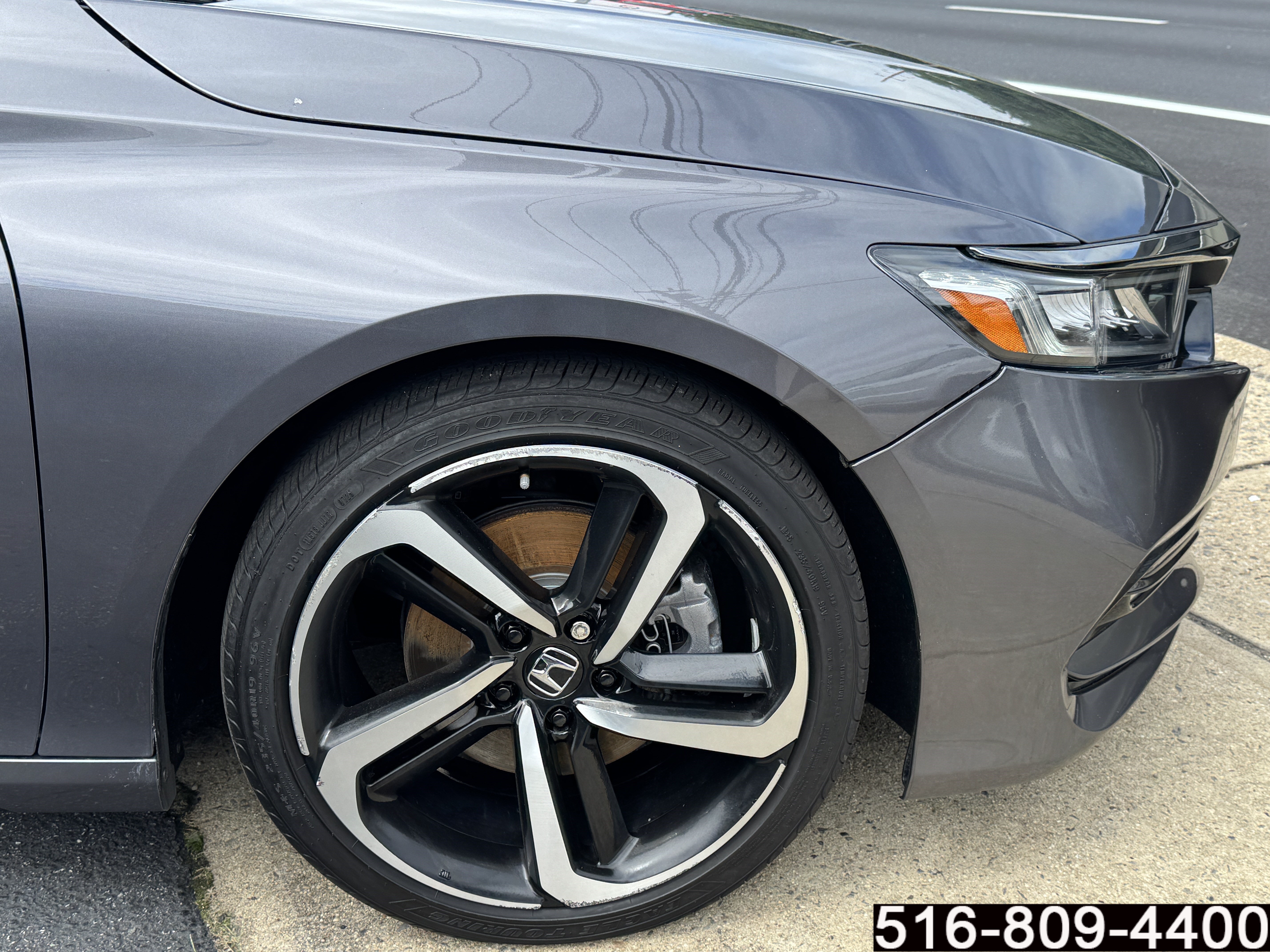 Used 2018 Honda Accord Sport image 9