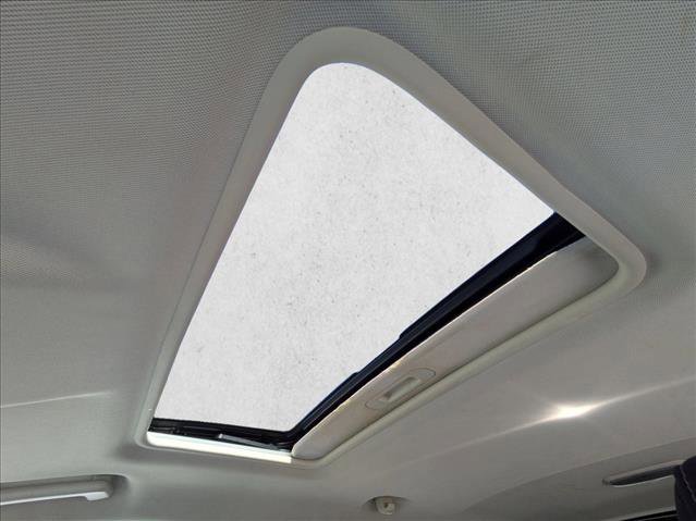 Used 2019 Ford EcoSport SE w/ SE Convenience Package image 12