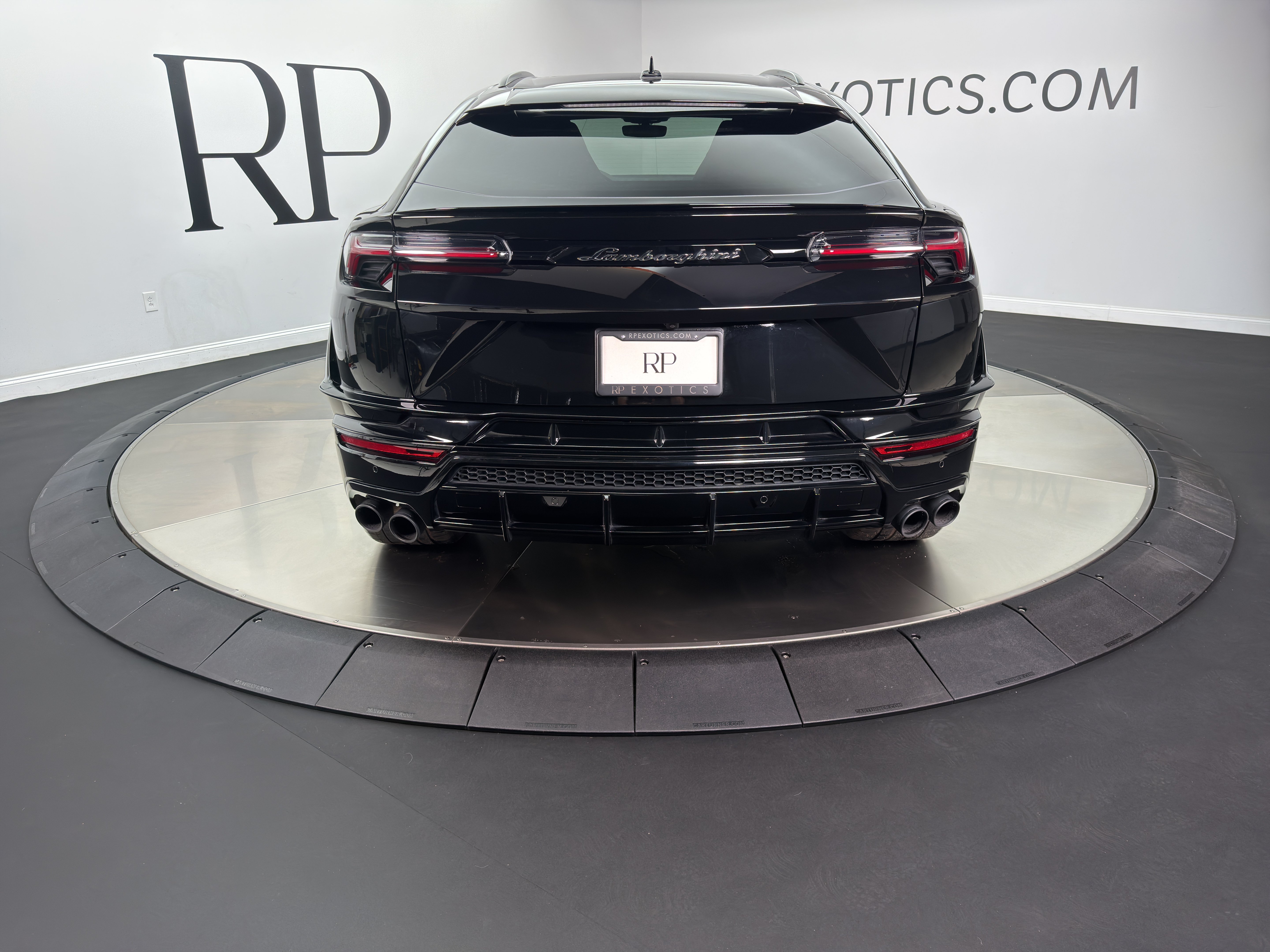 Used 2023 Lamborghini Urus S AWD/4WD image 5