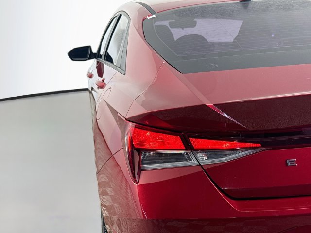 Used 2023 Hyundai Elantra SEL w/ Convenience Package FWD image 35