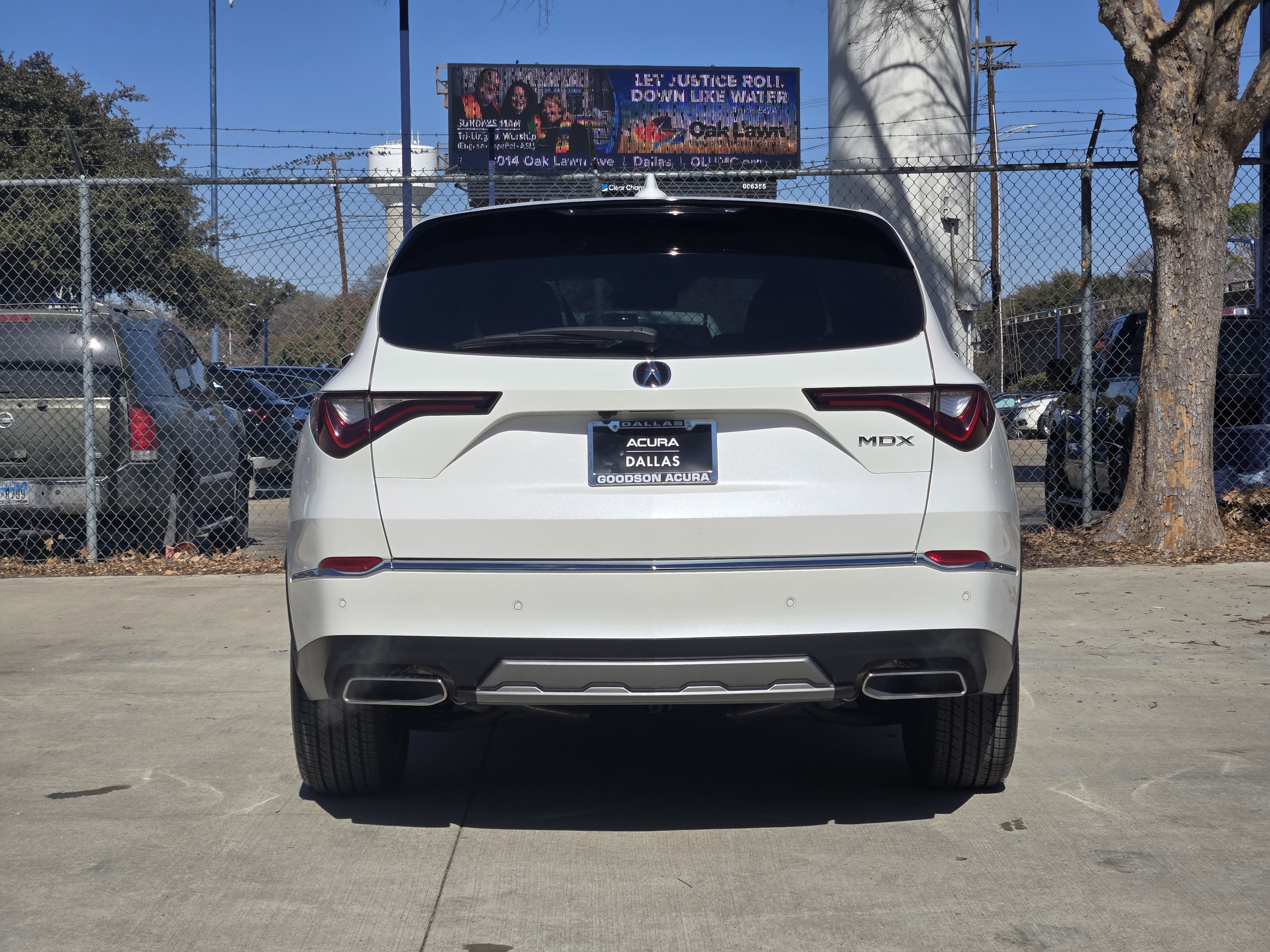 Certified 2025 Acura MDX w/ Technology Package image 7