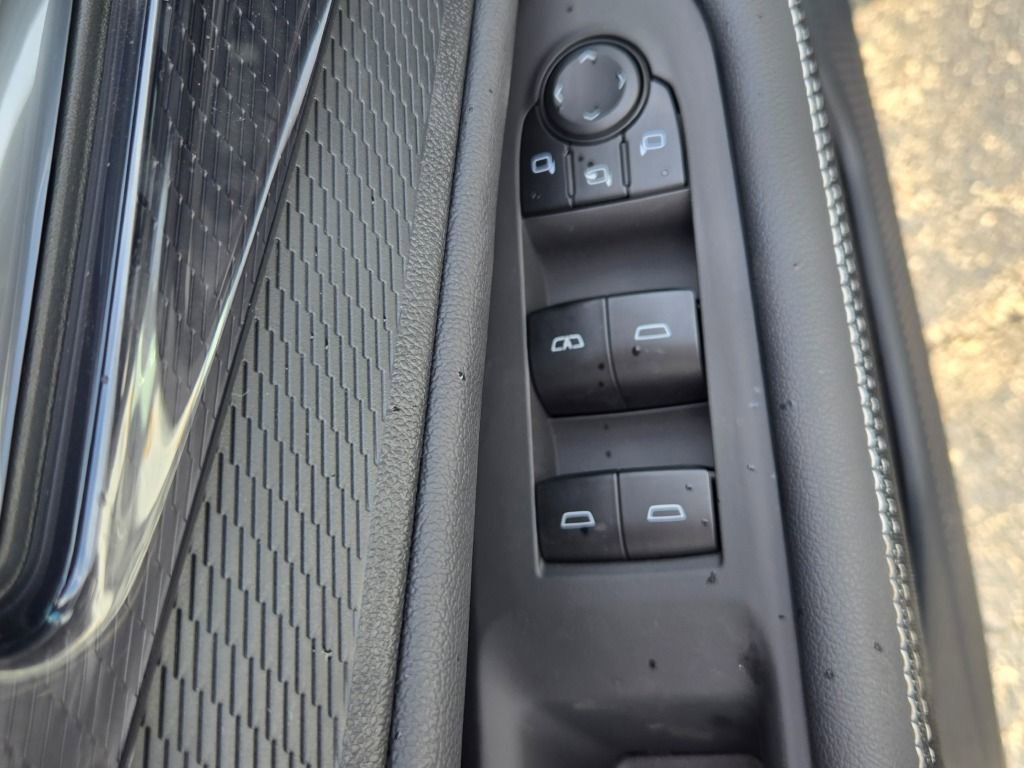 New 2026 Chevrolet Blazer EV LT image 21