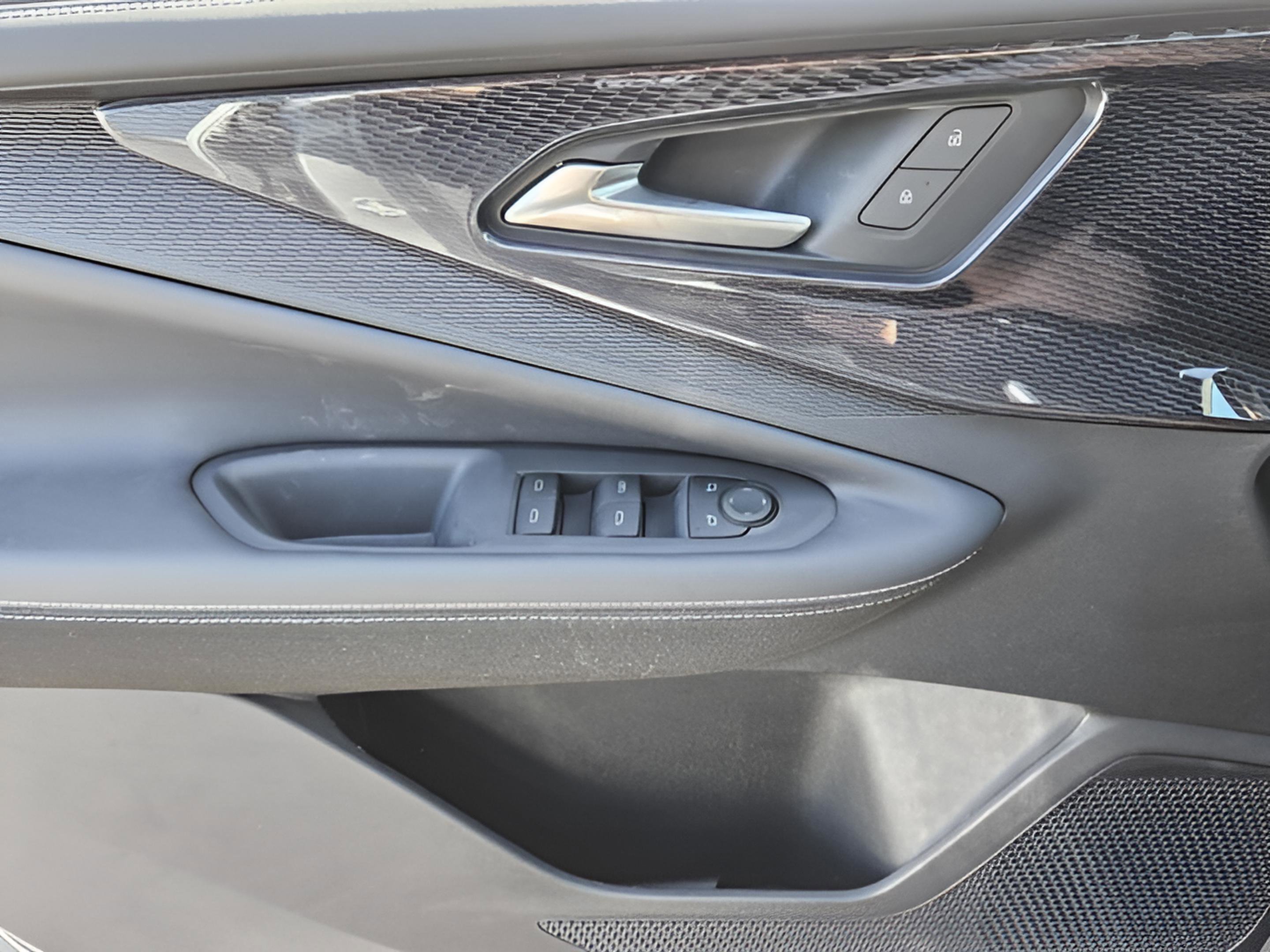 New 2025 Chevrolet Blazer EV LT image 25