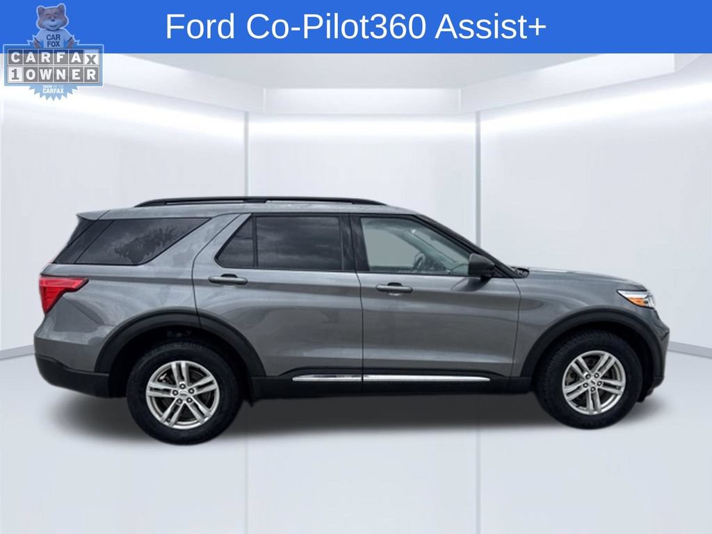 Used 2024 Ford Explorer XLT w/ Equipment Group 202A AWD/4WD image 2
