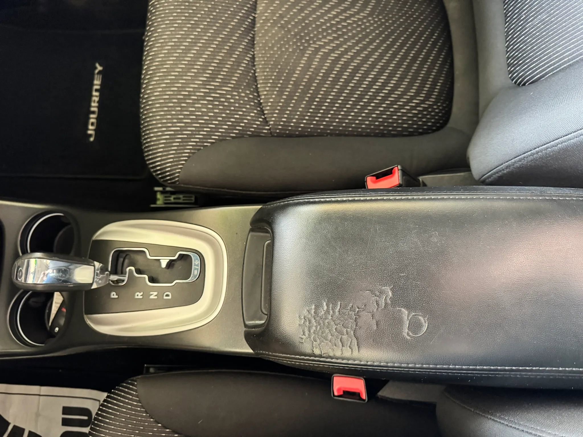 Used 2016 Dodge Journey SE w/ Flexible Seating Group FWD image 14
