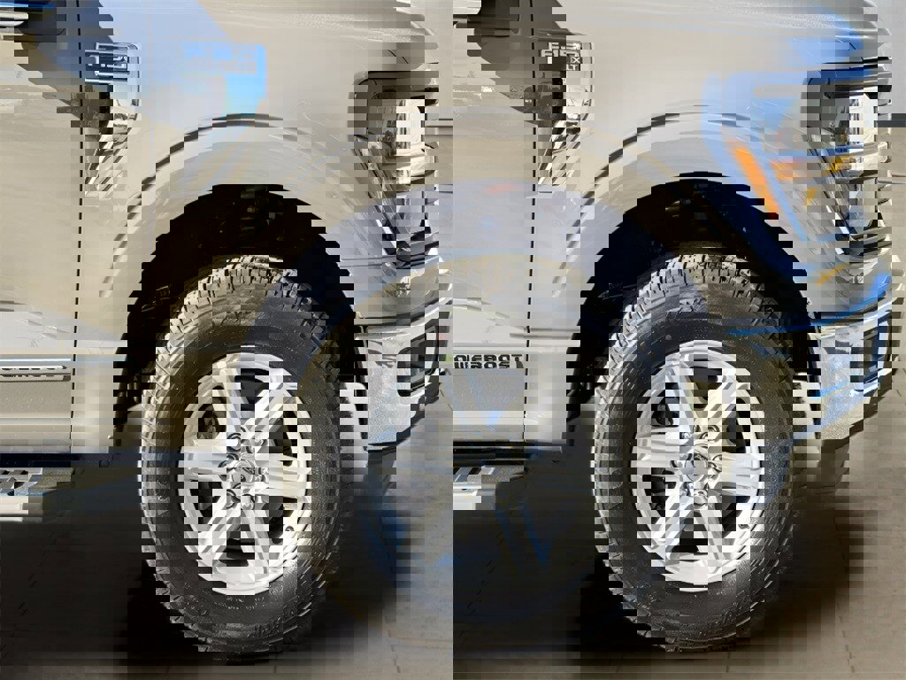 New 2025 Ford F150 XLT w/ Equipment Group 302A MID image 47