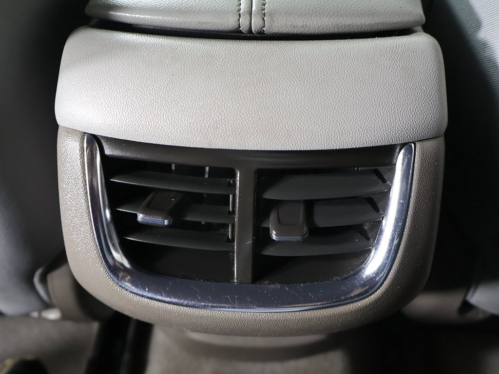 Used 2020 Chevrolet Malibu LT image 42