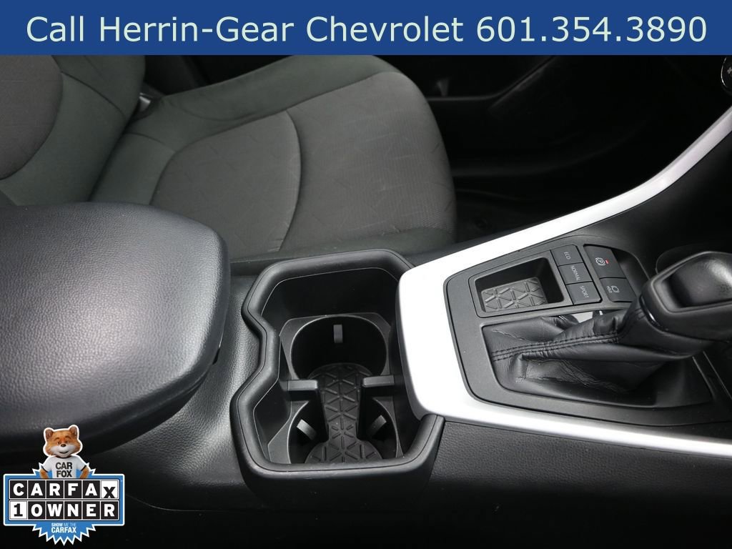 Used 2023 Toyota RAV4 XLE w/ Convenience Package FWD image 27